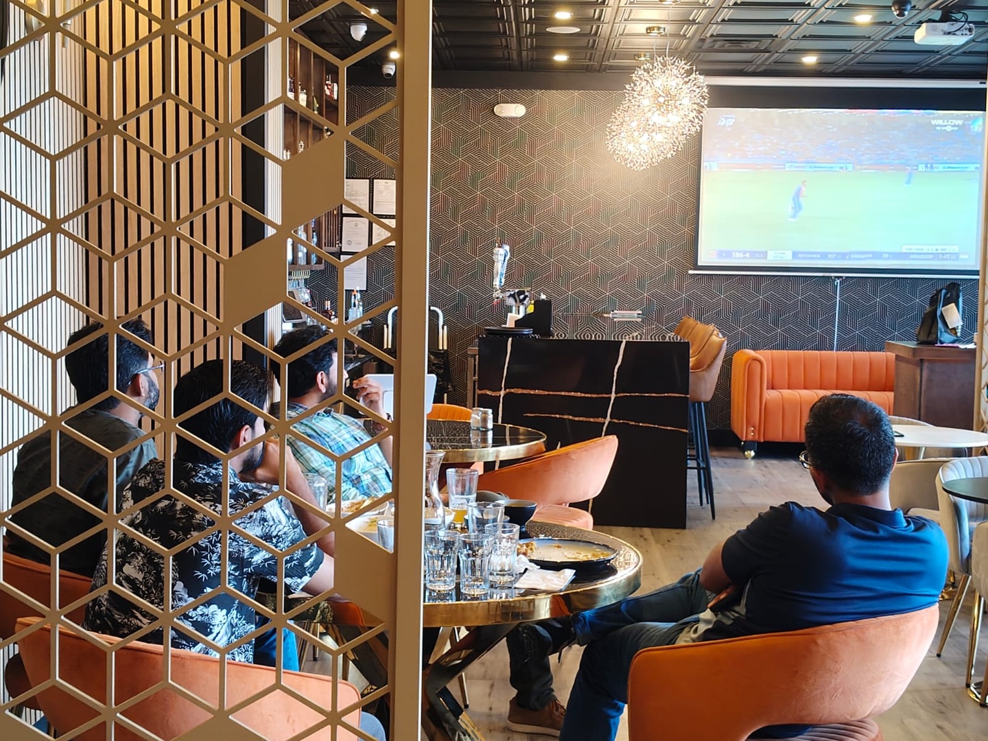 Chantilly dining area